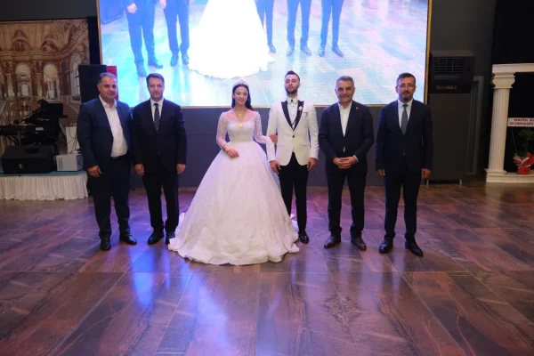 Gülşehri Belediye Başkanı Şakir Yıldırım, oğlunun nikahını kıydı