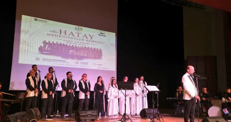 Hatay medeniyetler korosu Kars’ta konser verdi
