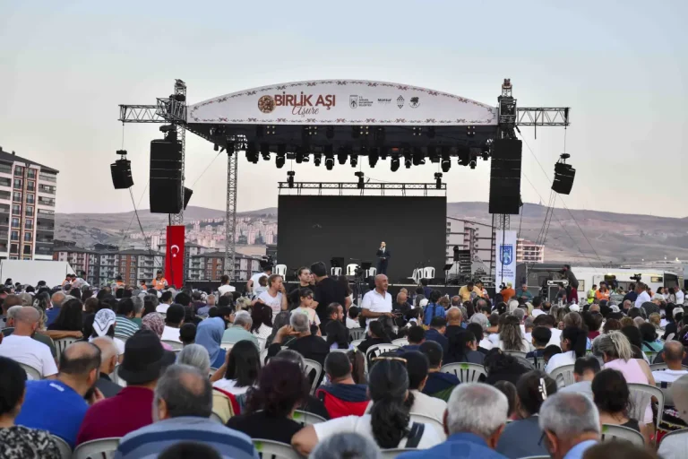 Başkentliler ABB’nin “Birlik Aşı: Aşure” etkinliğinde buluştu