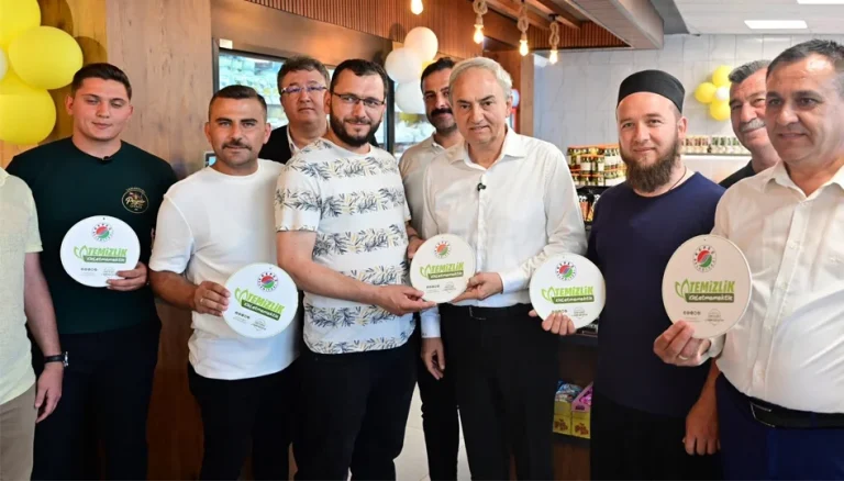 Kepez’den Türkiye’ye örnek olacak çevre hareketi: ‘Temizlik kirletmemektir’