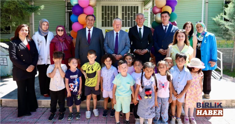 Vali Murat Duru Zübeyde Hanım Anaokulu Etkinliğine Katıldı