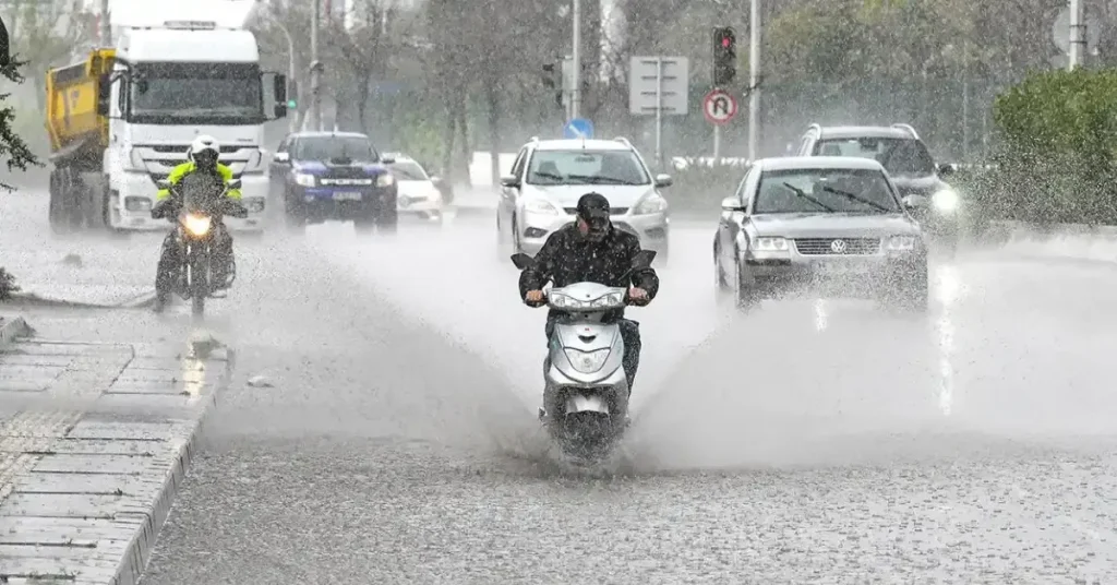 Yurdun bazı kesimlerinde sağanak, birçok bölgede sis bekleniyor