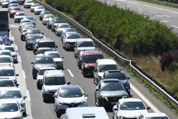 Tatil dönüşü trafiği Bolu ve Düzce’de yoğunlaştı