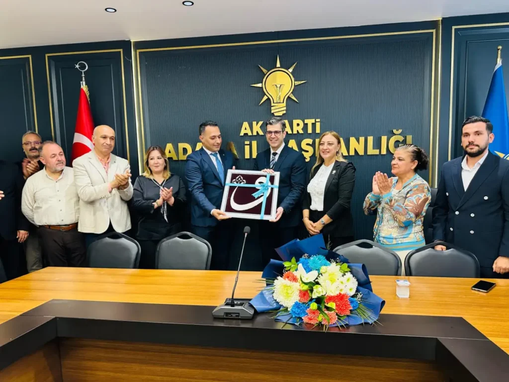 AK Parti Sarıçam Teşkilatı’ndan İl Başkanı Mustafa Özkan’a hayırlı olsun ziyareti