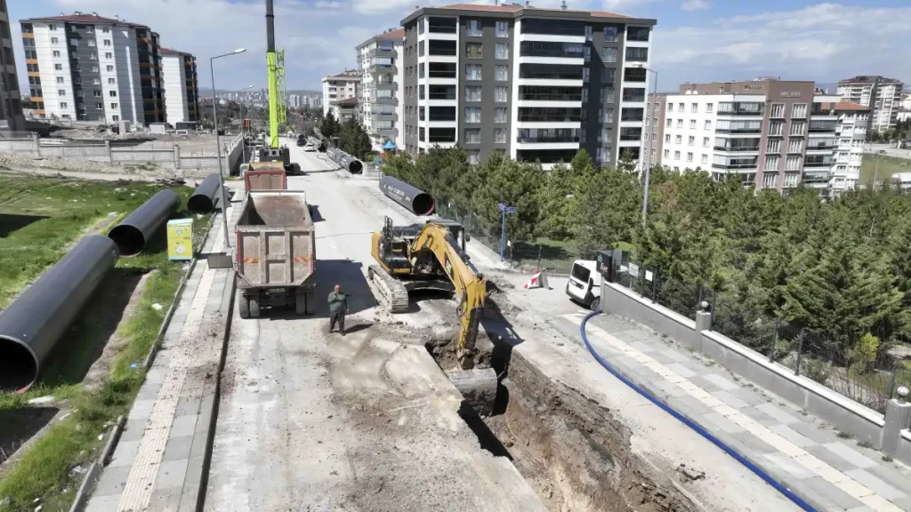 ASKİ’den Sincan ve Etimesgut’un su altyapısına neşter