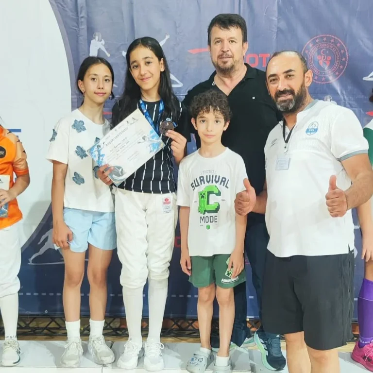 Elif Reyyan Kaya’dan Türkiye üçüncülüğü