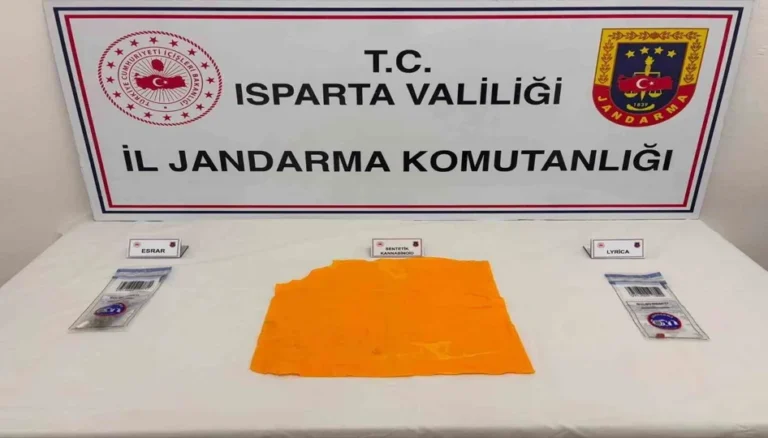 Isparta’da 10 bin kullanımlık sentetik uyuşturucu ele geçirildi