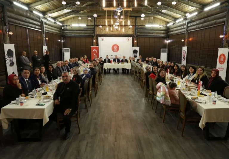 Keçiören’de muhtarlar bir araya geldi