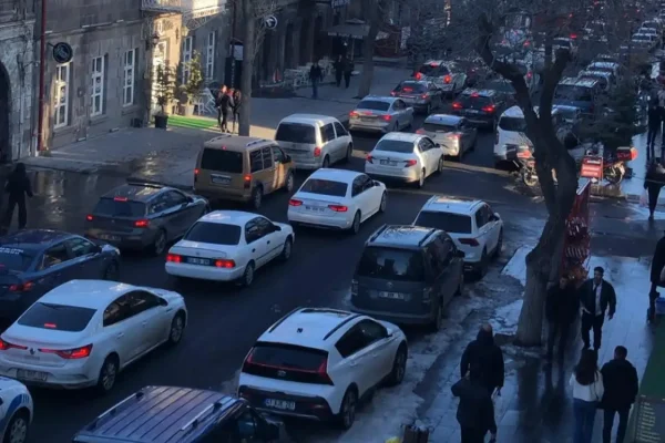 Kars’ta araç sayısı 55 bin eşiğini geçti