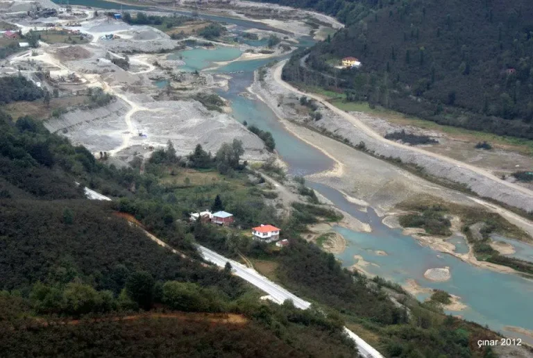 Harşit Vadisi Platformu “Tirebolu Çöplük Değildir!”