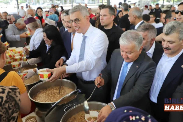 Sağlık Bakanı Memişoğlu Aksaray’da Vatandaşlarla Buluştu