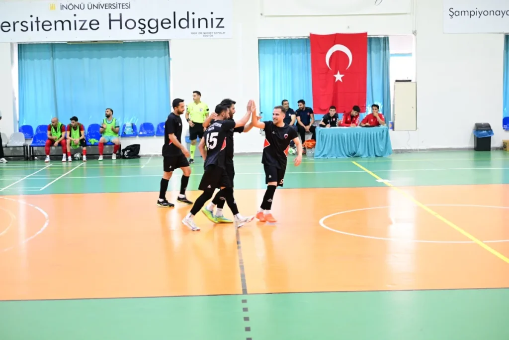 Battalgazi Belediyespor final yolunda avantajı kaptı