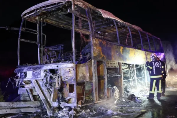 Denizli’de yolcu otobüsünde korkunç kaza: 8 ölü, 33 yaralı