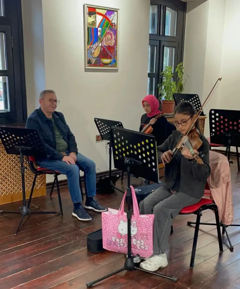 Kars Valisi Ziya Polat, Sanat Evi’nde kursiyerlerle buluştu