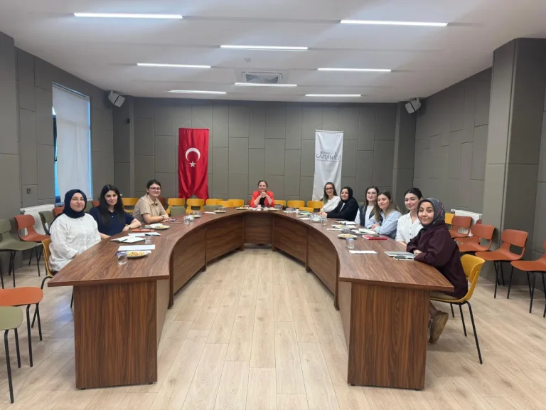 Beyaz Ev Aile Merkezi modeli Gaziantep’te tanıtıldı