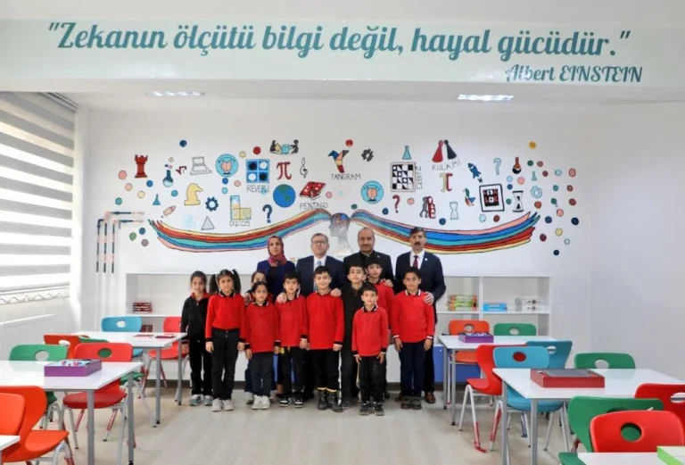 Kars Valisi Ziya Polat: “Eğitime yapılan yatırım, geleceğe yapılan yatırımdır”