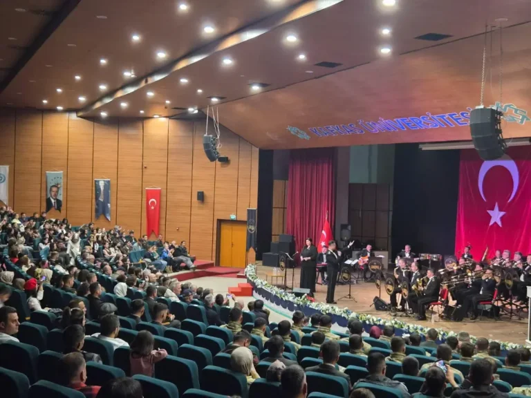 Atatürk’ün Kars’a gelişinin 102. yılına özel konser