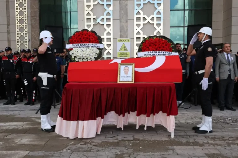 Erzurum’da polis memuru İbrahim Karataş son yolculuğuna uğurlandı