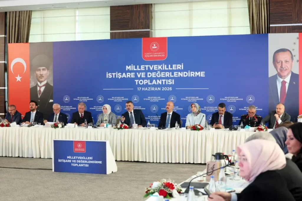 Bakan Çiftçi, yüzde 83’ü toplanan sokak hayvanları için tarih verdi!