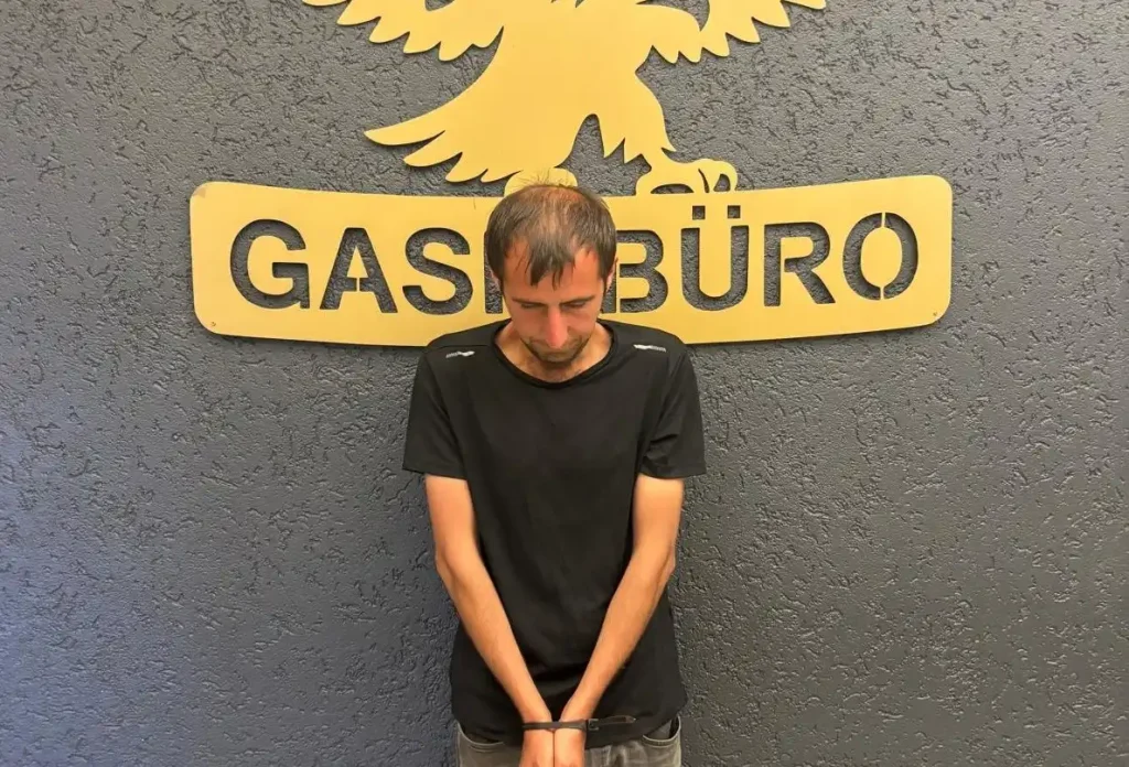 Ankara’da aracına zorla bindiği kadını bıçakla tehdit edip eşyalarını gasp etti