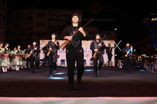 Giresun Halk Oyunları Ekibi kardeş şehir Polatlı’da sahne aldı