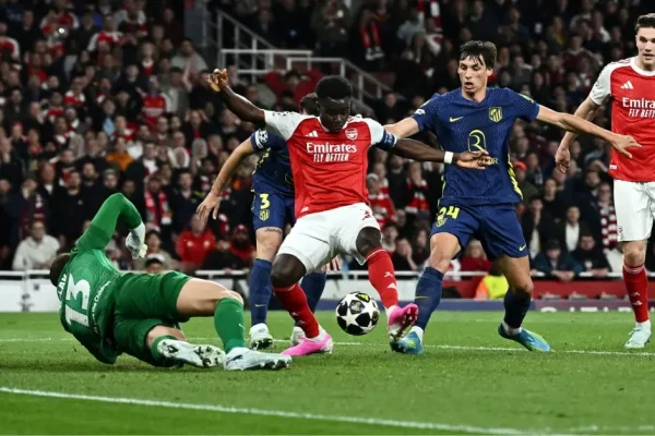 Arsenal 20 yıl sonra Şampiyonlar Ligi finaline yükseldi