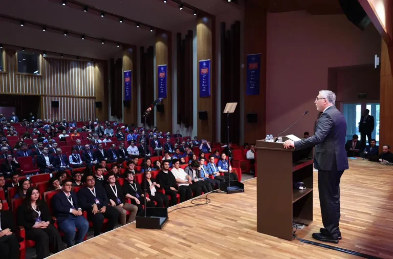Geleceğin Dijital Meslekleri, Dijital Dönüşüm Zirvesinde Ele Alındı