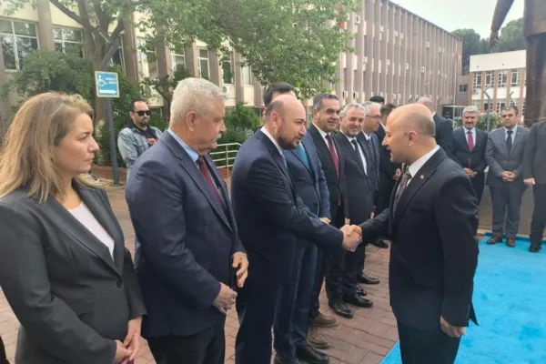 Aydın Valisi Varol göreve başladı