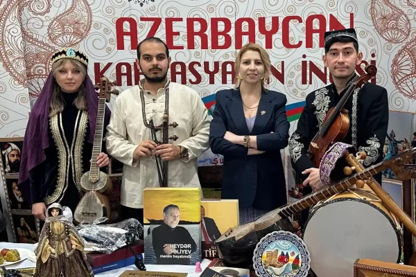 Ankara’da Azerbaycan ezgileri: Səda Müzik Kursu festivalde sahne aldı