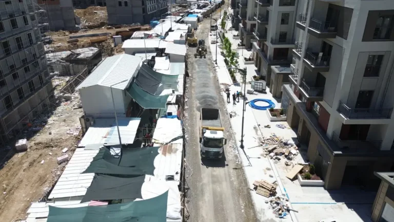 Akpınar yolunun bir bölümü bayram öncesi yaya trafiğine açıldı