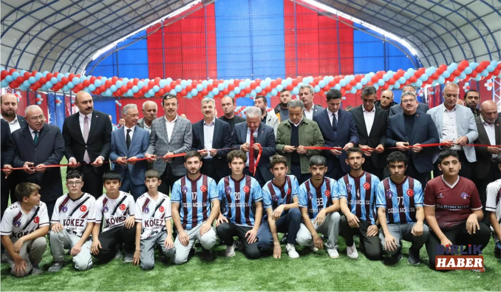 Aksaray Eskil Kökez Köyü’ne Kapalı Halı Saha Açıldı