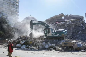 146 kişinin hayatını kaybettiği Hamidiye Sitesi davasında 21 yıl hapis