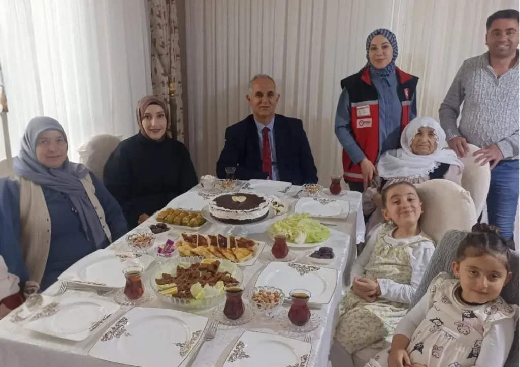 Nesilleri birleştiren sofra: “Üç Kuşak Bir Sofra” etkinliği düzenlendi