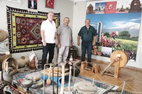 Vefa yolculuğu Karakoyunlu Ata Ocağı’nda tarih ve kültürle buluştu