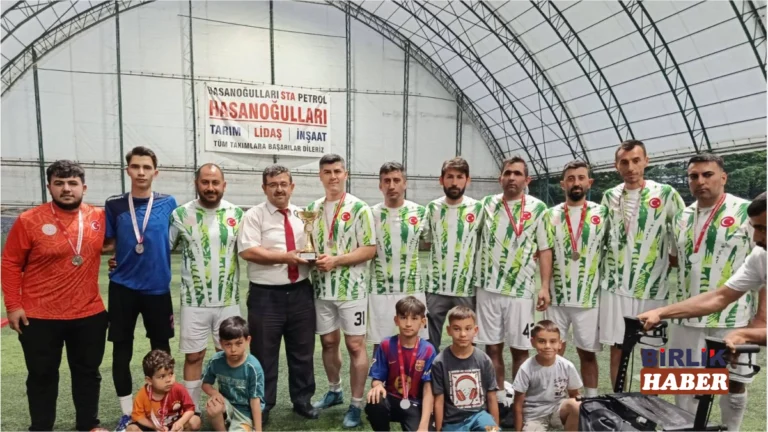 Ağaçören İlçe Milli Eğitim Futbol Takımı Turnuvayı 2. Tamamladı