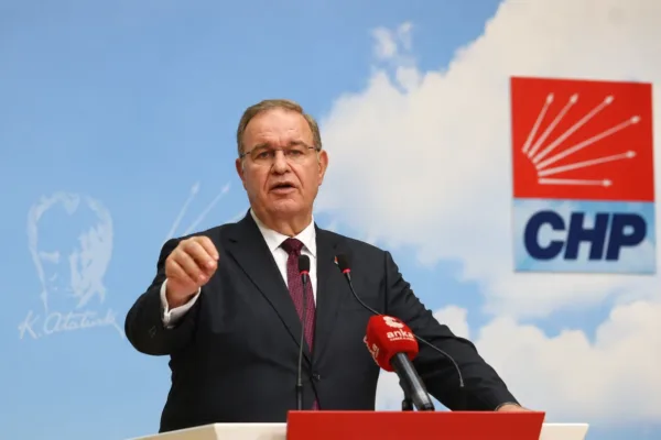 CHP TBMM Grubu’nda yeni yönetim belirlendi: Faik Öztrak Grup Başkanı oldu