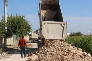 Harran’da 10 kilometrelik grup yolunda yoğun mesai