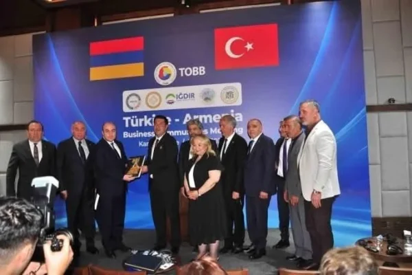 Türk ve Ermeni iş dünyası ekonomik iş birliği için ilk kez bir araya geldi