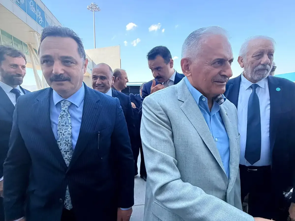 E. Başbakan Binali Yıldırım’ı TİMBİR heyeti karşıladı