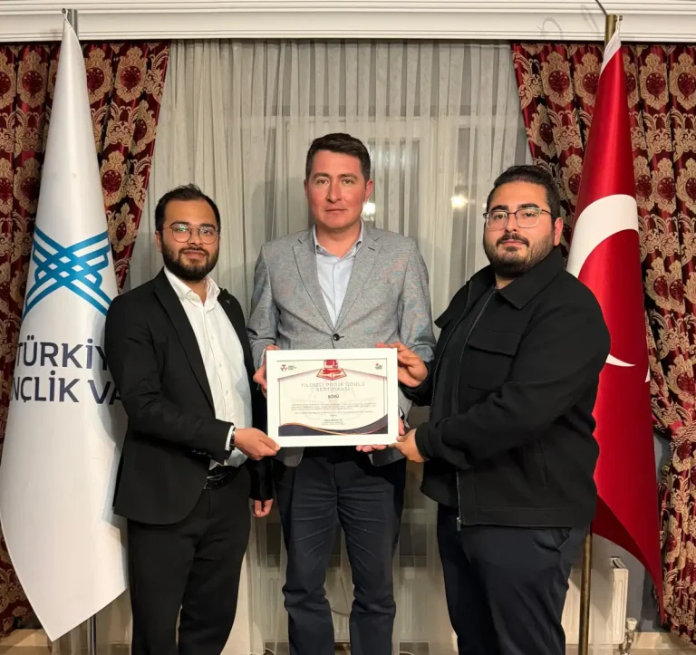 TÜGVA Ankara’nın BÖRÜ Takımına TEKNOFEST’ten Prestij Ödülü