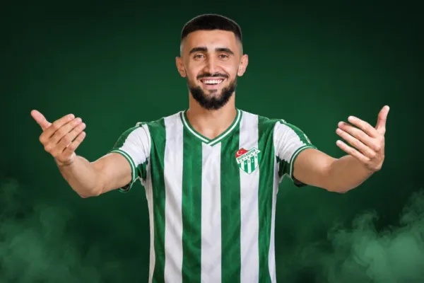Azerbaycanlı Yıldız Toral Bayramov Bursaspor’da