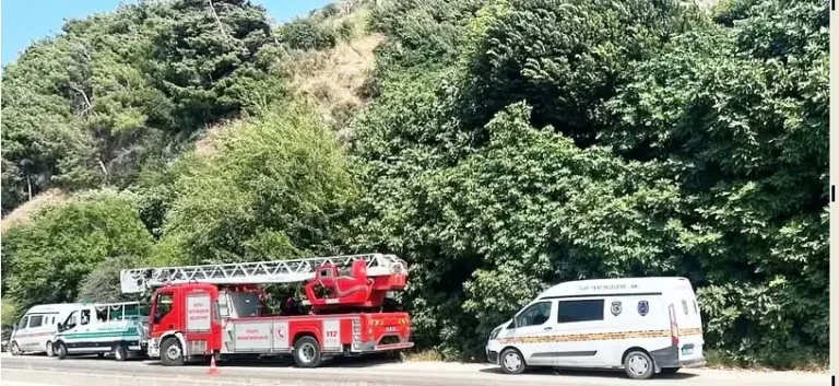Hatay’da ağaca asılı ceset
