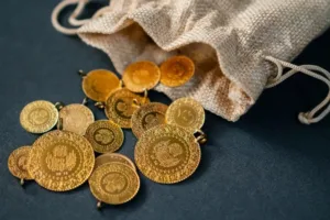 Altın fiyatlarında son durum: Gram altın 6 bin 220 liranın üzerinde