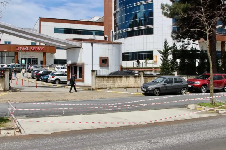 Hastane acil servis girişi kolaylaştırıldı