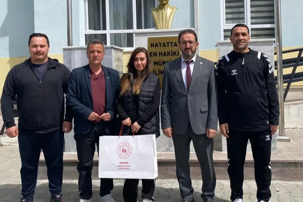 İlçe Gençlik Spor müdürlüğünden okullara destek