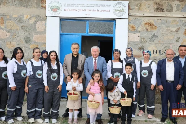 Boğazköy Çileği Üretim İşletmesi Sarıyahşi’de Açıldı