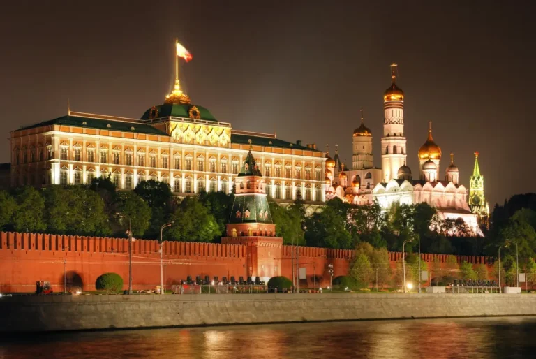 Kremlin: Nükleer kıyamet ihtimali göz ardı edilemez