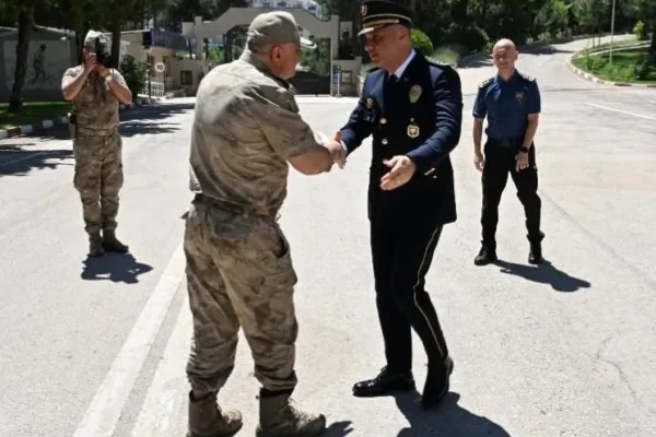 Emniyet Müdürü Korkmaz’dan Jandarma Teşkilatına tebrik ziyareti