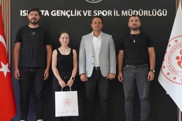Elif Nur Mert’ten pistte 2 kupa başarısı