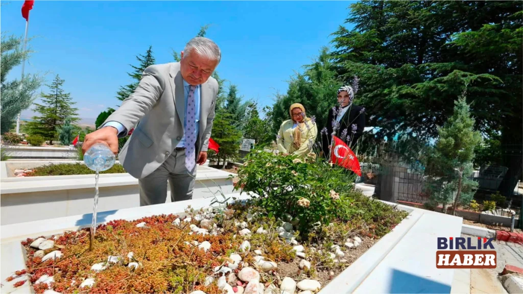 Vali Murat Duru’dan Sarıyahşi’de Şehit Ailesine Ziyaret